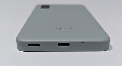 楽天モバイル AQUOS wish3 USB端子 スピーカー