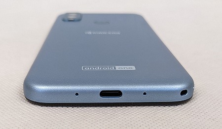 ワイモバイル Android One S9 USB端子